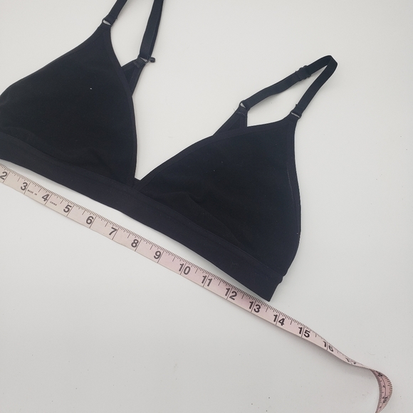 FABLETICS Black Triangle Bralette Size Small - Picture 4 of 5